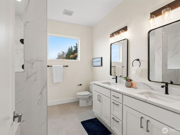 8612 37th Avenue S A, Seattle WA 98118