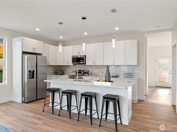8612 37th Avenue S A, Seattle WA 98118