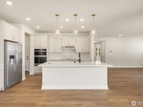 23490 Marinwood Circle NE 1212, Kingston WA 98370