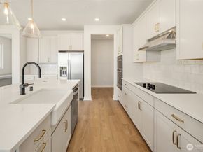 23490 Marinwood Circle NE 1212, Kingston WA 98370