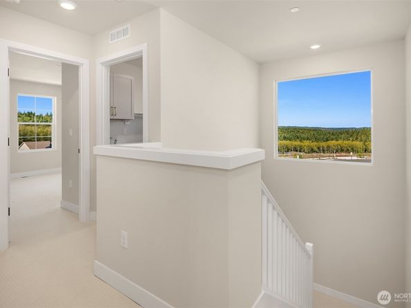 23490 Marinwood Circle NE 1212, Kingston WA 98370