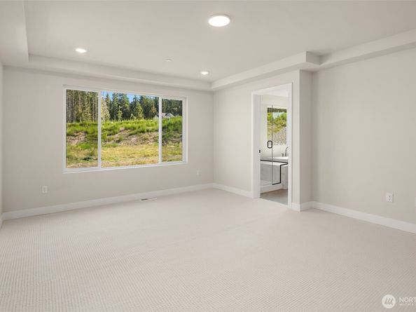 23490 Marinwood Circle NE 1212, Kingston WA 98370