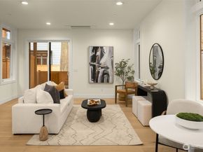 12710 NE 72nd Street, Kirkland WA 98033