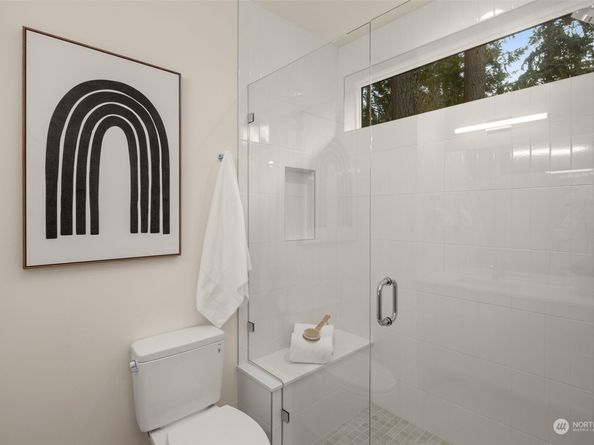 12710 NE 72nd Street, Kirkland WA 98033