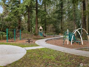 12710 NE 72nd Street, Kirkland WA 98033