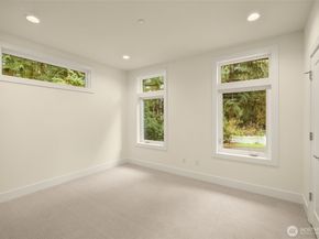 12710 NE 72nd Street, Kirkland WA 98033
