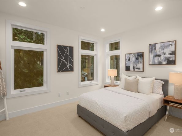12710 NE 72nd Street, Kirkland WA 98033
