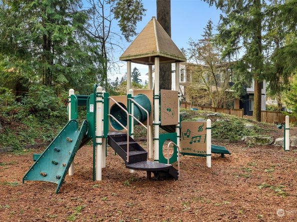 12710 NE 72nd Street, Kirkland WA 98033