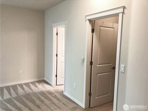 4321 Issaquah-Pine Lake Road SE 408, Sammamish WA 98075