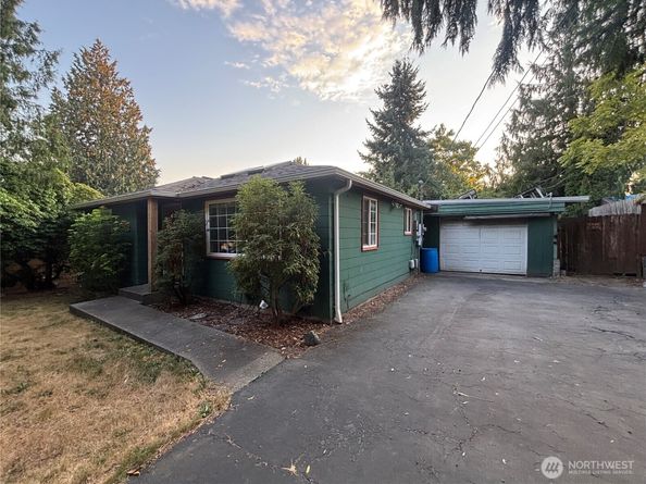 24212 52nd Avenue, Mountlake Terrace WA 98043