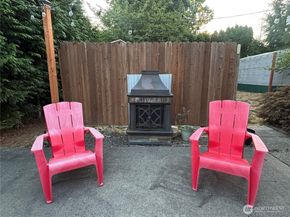 24212 52nd Avenue, Mountlake Terrace WA 98043