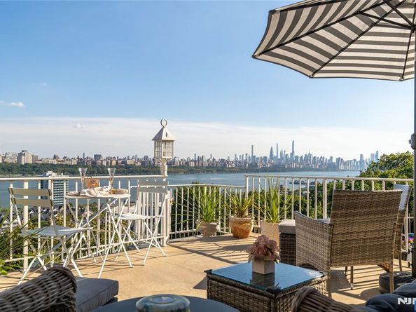 1 Knox Avenue, Cliffside Park NJ 07010