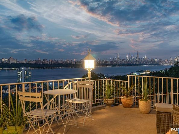 1 Knox Avenue, Cliffside Park NJ 07010