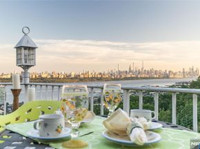 1 Knox Avenue, Cliffside Park NJ 07010