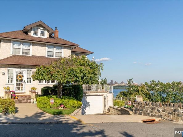 1 Knox Avenue, Cliffside Park NJ 07010