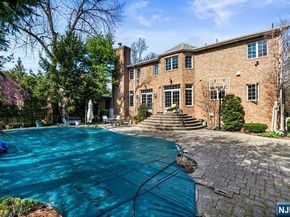 50 Claremont Road, Fort Lee NJ 07024
