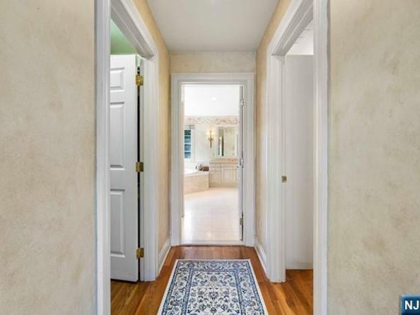 50 Claremont Road, Fort Lee NJ 07024