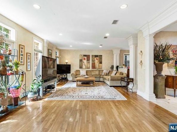 50 Claremont Road, Fort Lee NJ 07024