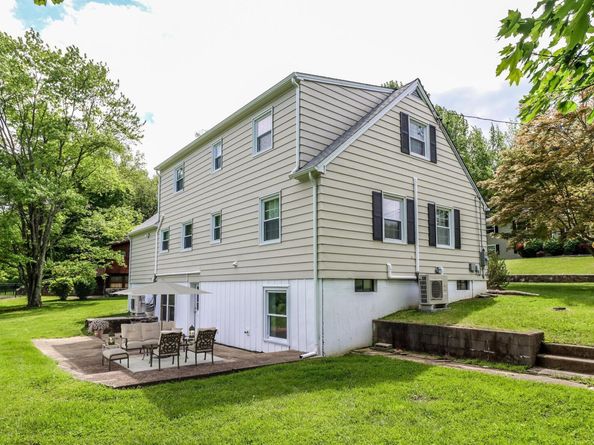 17 Alan Avenue, Danbury CT 06811