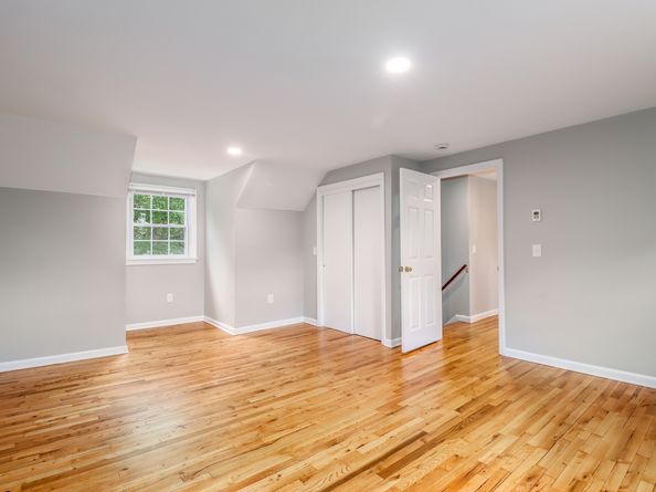 17 Alan Avenue, Danbury CT 06811