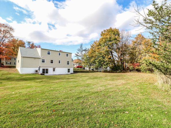 17 Alan Avenue, Danbury CT 06811