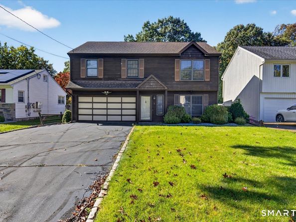 7 Oakledge Circle, Norwalk CT 06854