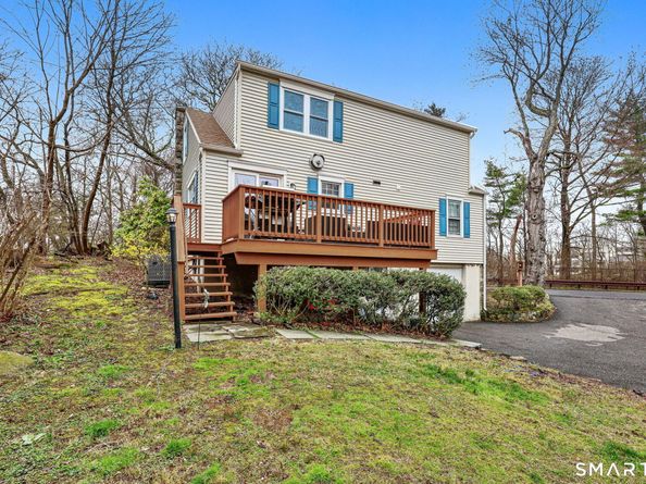 10 Maple Drive, Greenwich CT 06870