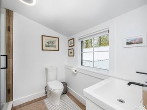 8 Pasture Lane, Darien CT 06820