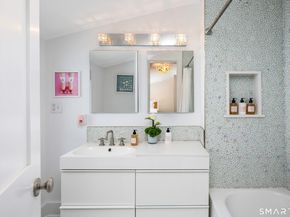8 Pasture Lane, Darien CT 06820