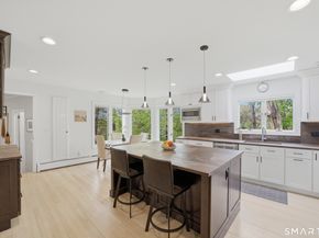 67 Wesgate Drive, Stamford CT 06902