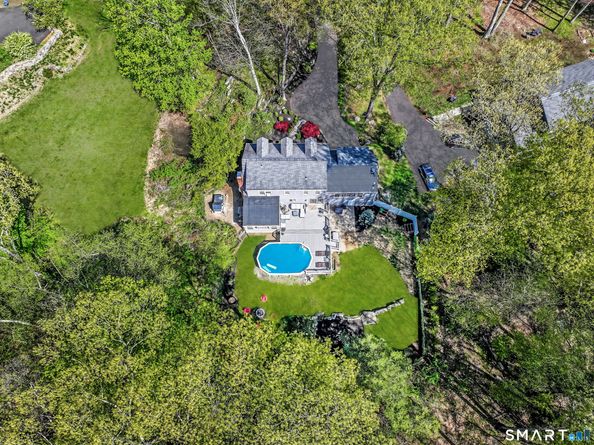 20 Puritan Valley Road, Brookfield CT 06804