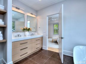 19 E Horseshoe Lane, Westport CT 06880