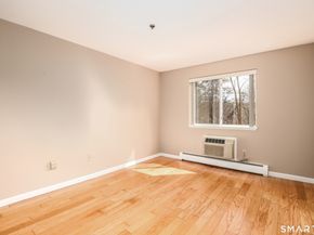 28 Rollingwood Drive 28, Brookfield CT 06804