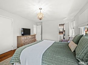 19 Oriole Drive, Norwalk CT 06851