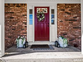 19 Oriole Drive, Norwalk CT 06851