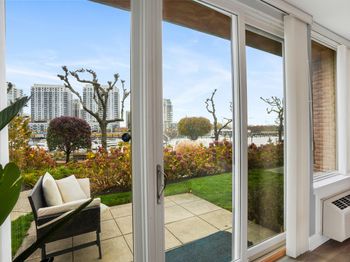 98 Southfield Avenue