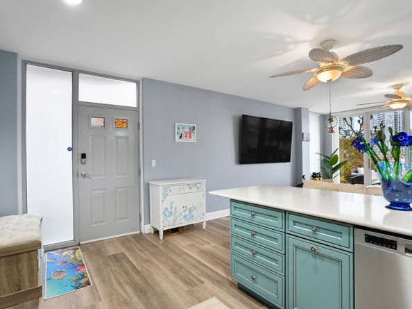 98 Southfield Avenue 101, Stamford CT 06902