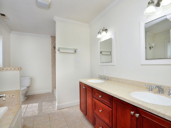 1-1/2 Colony Place, Norwalk CT 06851