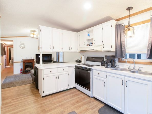 44 Hemlock Drive, Shelton CT 06484