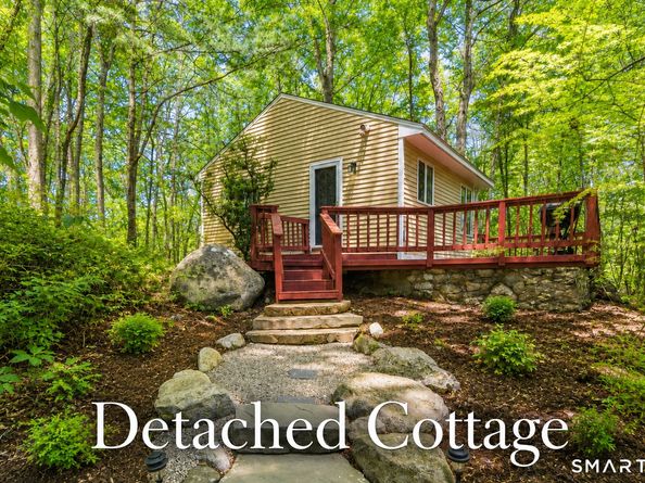 39 Powder Horn Hill Road, Wilton CT 06897