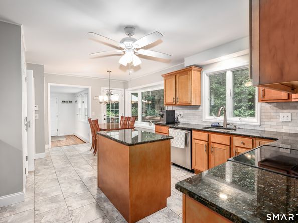 3 Deerfield Road, Brookfield CT 06804