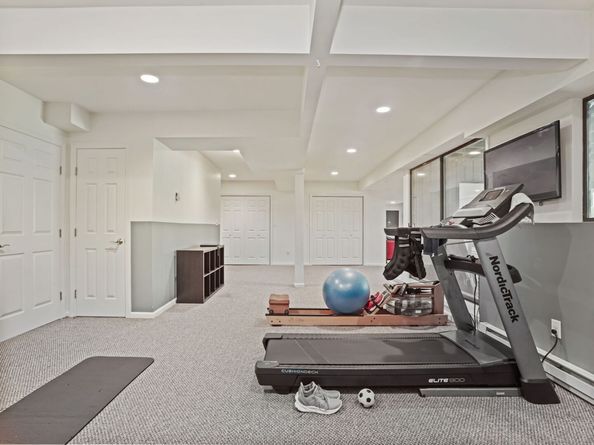 5 Walker Lane, Weston CT 06883