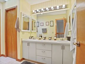 5 Walker Lane, Weston CT 06883