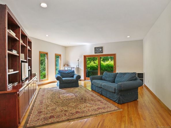 5 Walker Lane, Weston CT 06883