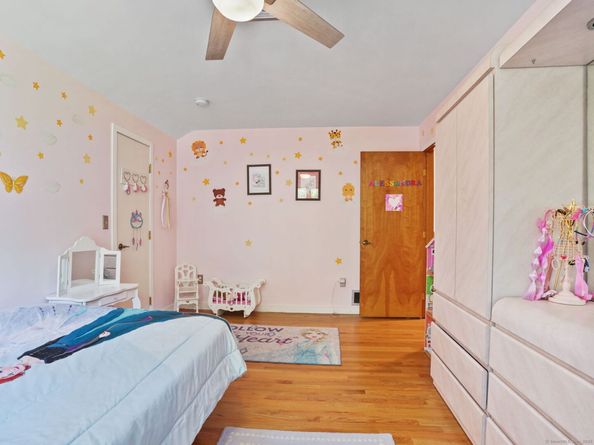 5 Walker Lane, Weston CT 06883