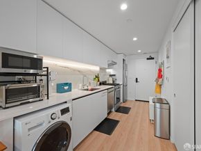 100 Duboce Avenue 306, San Francisco CA 94103