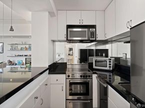 10 Miller Place 1002, San Francisco CA 94108