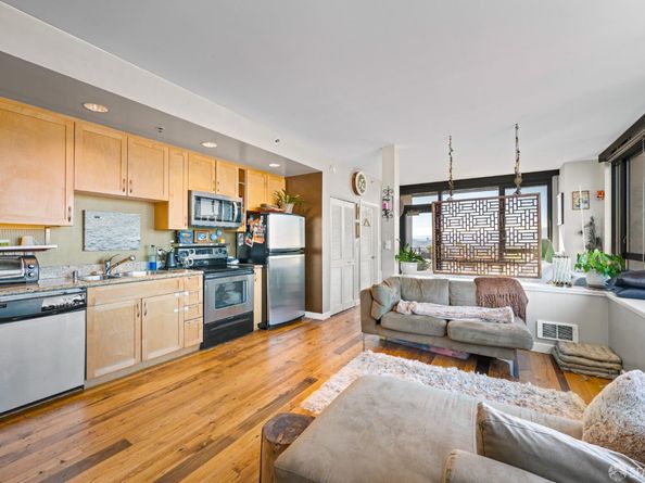 260 King Street 1317, San Francisco CA 94107