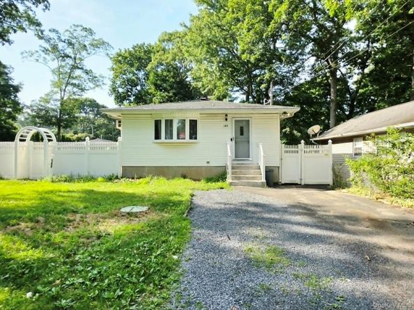 149 Moriches Avenue, Mastic NY 11950