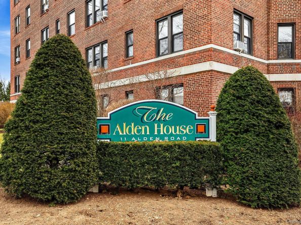 11 Alden Road 5L, Larchmont NY 10538